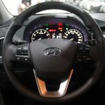 Volante Multifuncional Hyundai Creta Smart 2019 branco polar